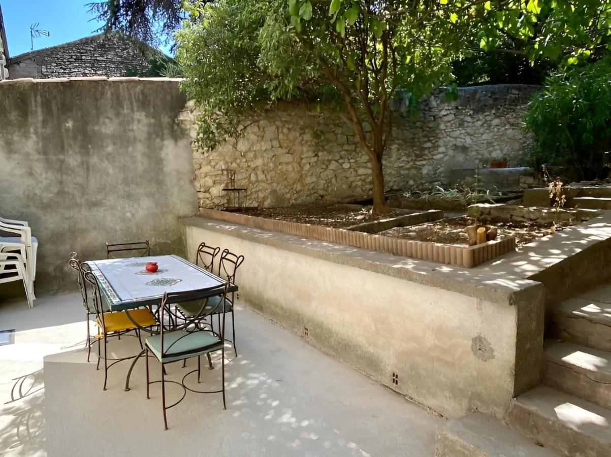 "Le Paisible" Clim Et Jardin En Centre Ville Nîmes Exterior photo
